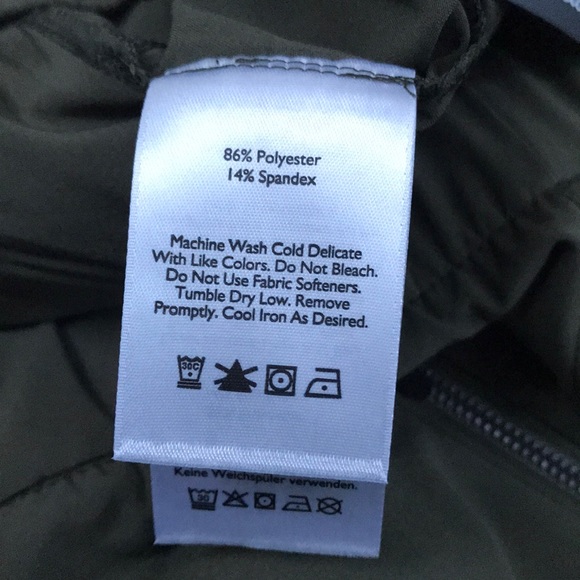 EDDIE BAUER hiking capris - Picture 5 of 10